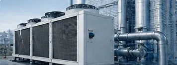 Wizualizacja instalacji chłodzenia wody z wymiennikami i rurociągami